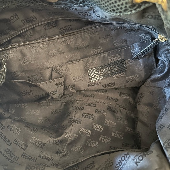 Michael Kors Black Faux Snake Skin Shoulder Bag - Picture 8 of 13